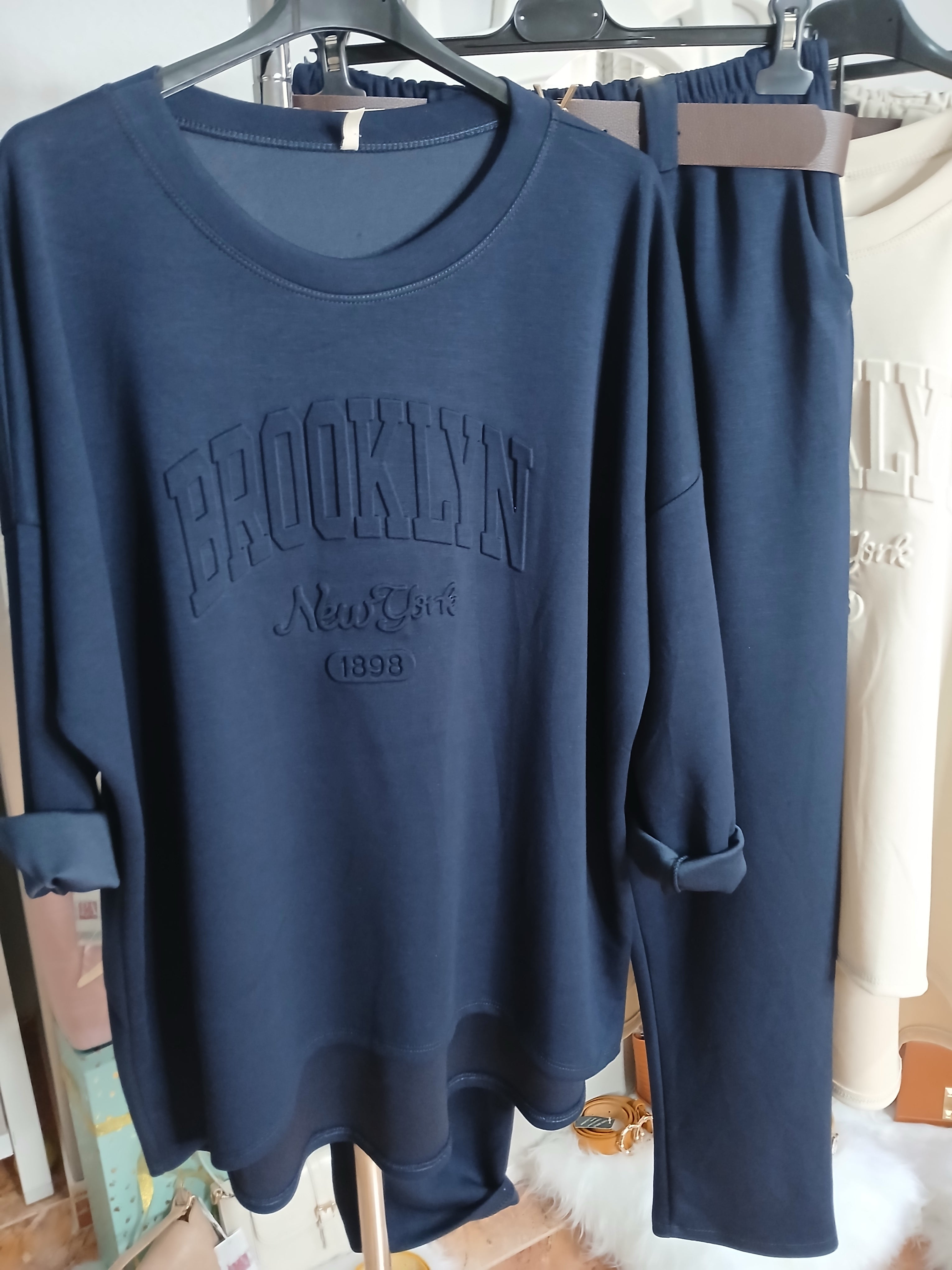 CONJUNTO BROOKLYN
