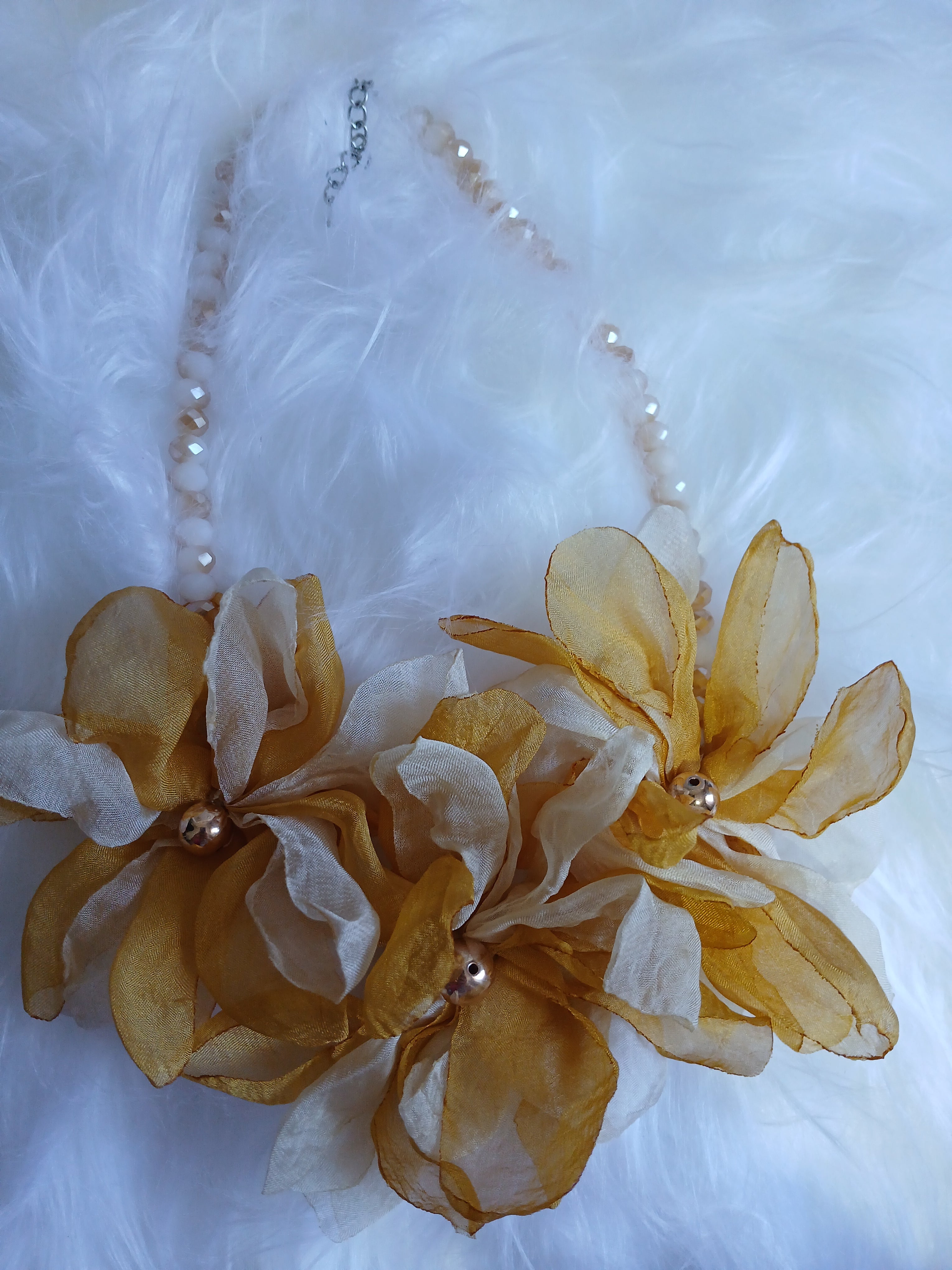 COLGANTE FLORAL MOSTAZA