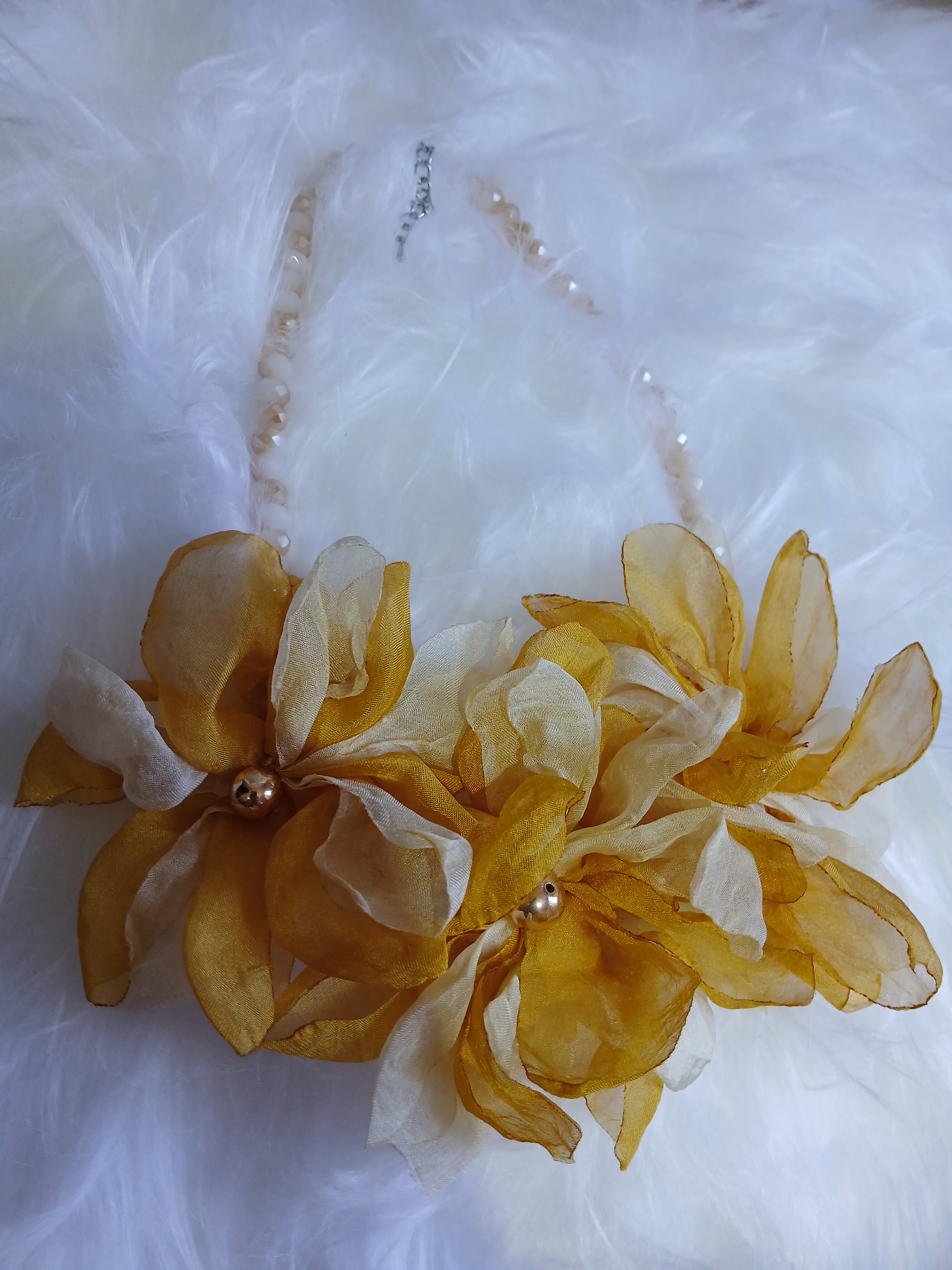 COLGANTE FLORAL MOSTAZA