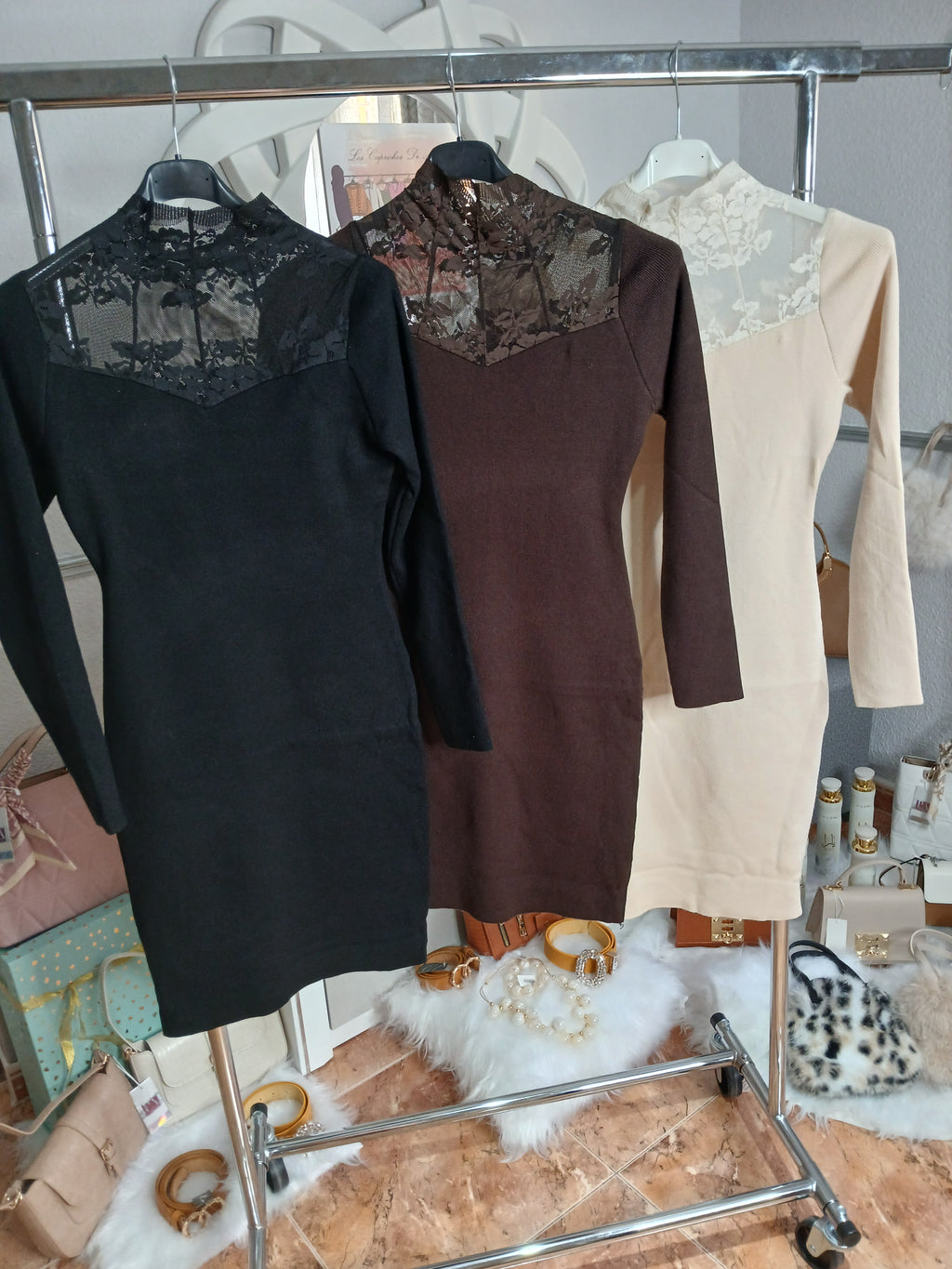 VESTIDO ENCAJE