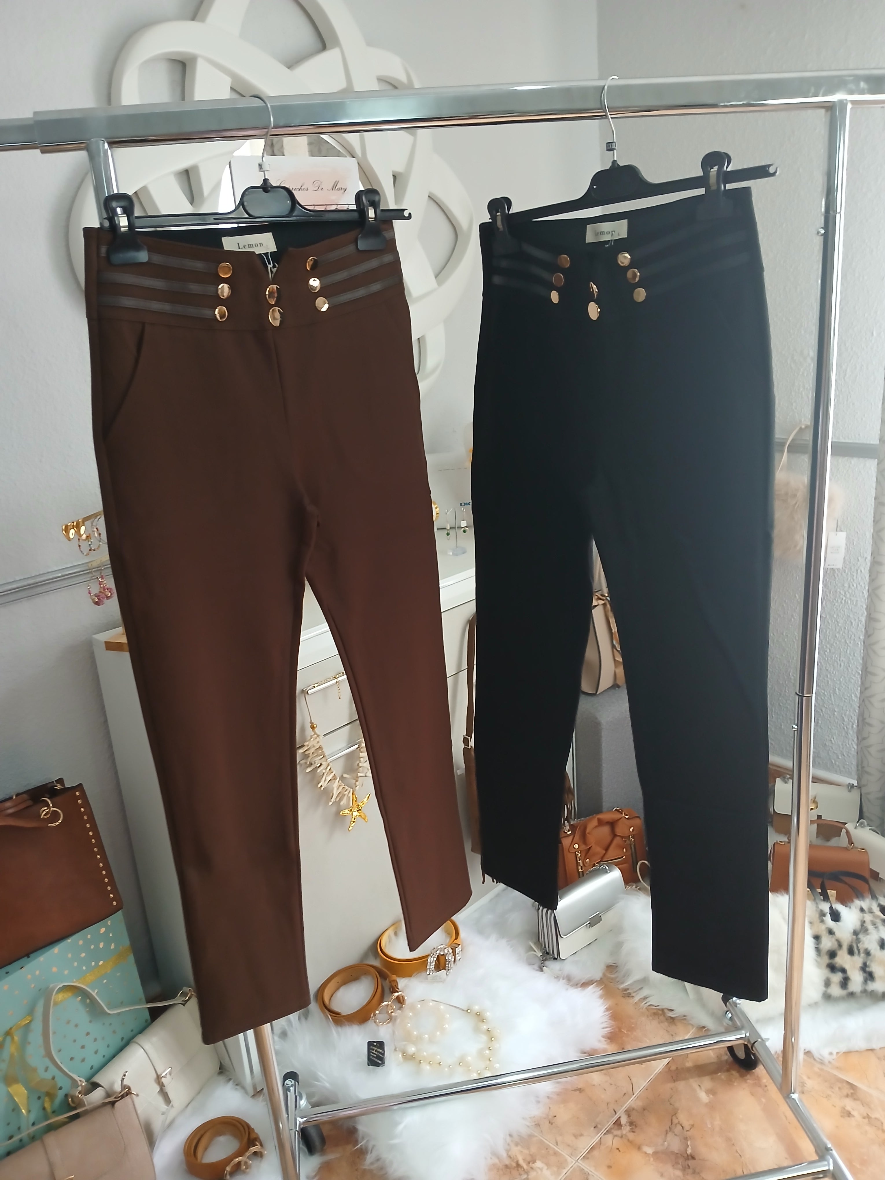 PANTALON DOMADOR BOTONES